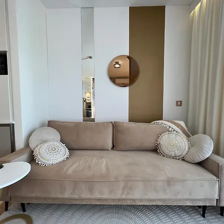 Waterfront Diamond Apartment