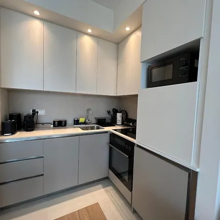 Waterfront Diamond Apartment Belgrade